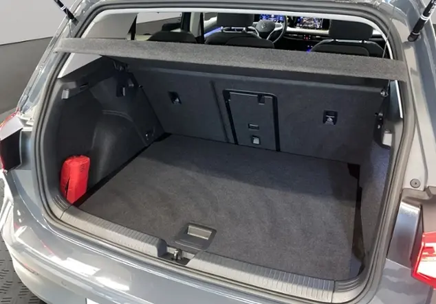 Angebotsdetails VW Golf VIII 2.0 Life TDI Move Grau (Delfingrau Metallic)