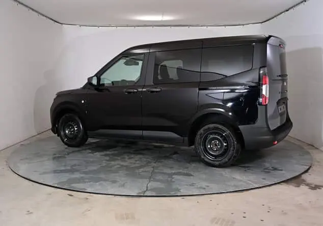 Angebotsdetails Ford Tourneo Courier Ford Tourneo Courier Trend 1.0 EcoBoost 92 kW (125 PS) 7-Gang-Automatik Agate Black Metallic