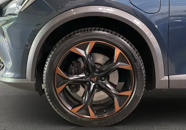 Angebotsdetails Cupra Formentor e-Hybrid 1.4 TSI / Grau (Magnetic Tech)