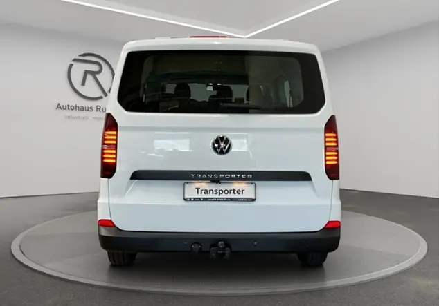 Angebotsdetails Volkswagen T7 Transporter Kombi 2.0 TDI 8-Gang-Automatikget Weià (Clear White)