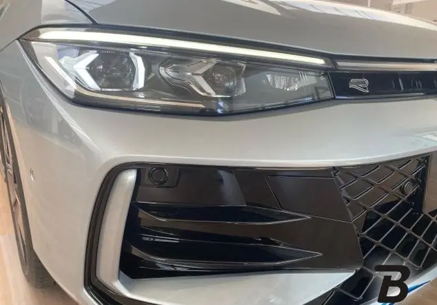 Angebotsdetails Volkswagen Passat Silber