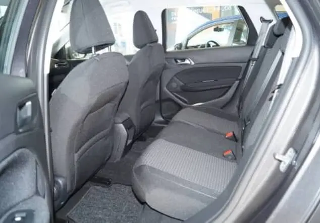 Angebotsdetails Peugeot 308 PLATINIUM-GRAU