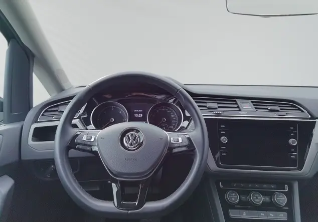 Angebotsdetails VW Touran 2.0 TDI Comfortline Black