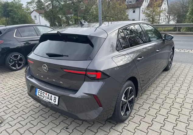 Angebotsdetails Opel Astra Vulkan Grau