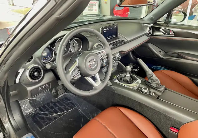 Angebotsdetails Mazda MX-5 machine graqy