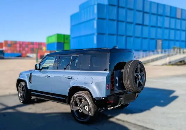 Angebotsdetails Land Rover Defender auf Anfrage