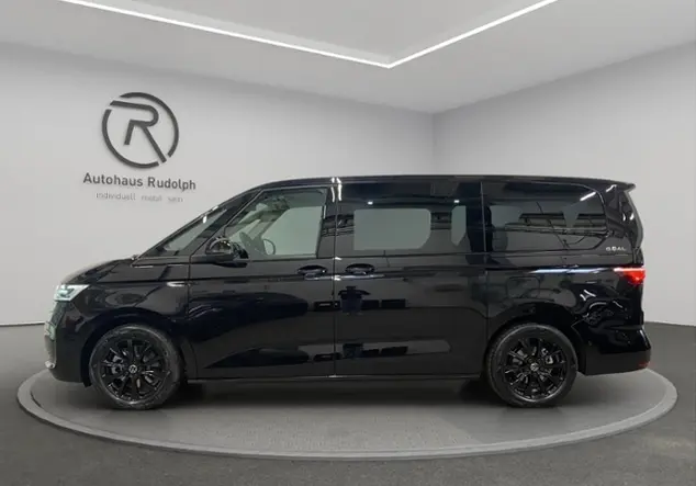 Angebotsdetails Volkswagen T7 Multivan 'GOAL' 1.5 TSI eHybrid 4MOTION KLIM Schwarz (Deep Black Perleffekt)