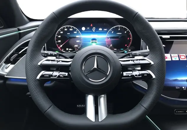 Angebotsdetails Mercedes-Benz E Schwarzlack obsidianschwarz