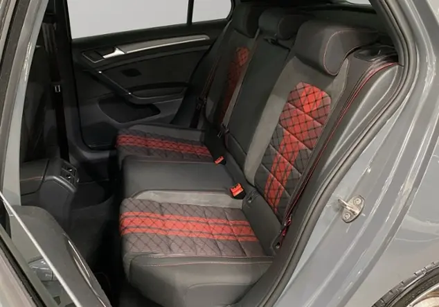 Angebotsdetails Volkswagen Golf VII 2.0 TSI GTI TCR / Grau (Pure Grey)