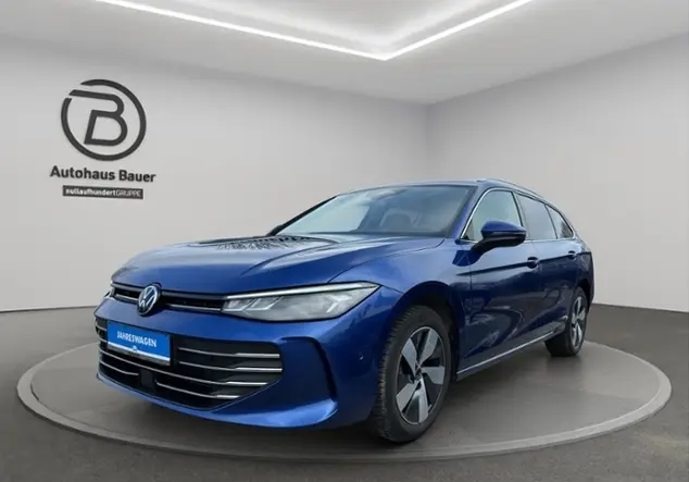 Angebotsdetails Volkswagen Passat Blau (Reef Blue Metallic)