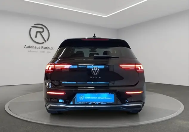 Angebotsdetails Volkswagen Golf Schwarz (Grenadillschwarz Metallic)