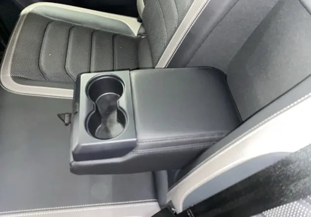Angebotsdetails Volkswagen Amarok 3.0 TDI 4Motion Aventura DC +NAVI+AHK+SOU Weià (Clear White)