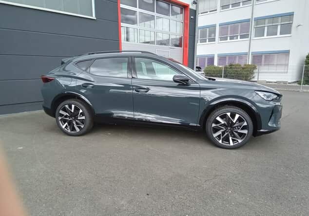 Angebotsdetails Cupra Formentor Cupra 1.5 TSI 110 kW (150 PS) 6-Gang Fiord Blau/Blau