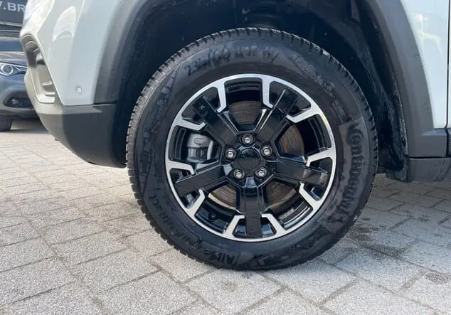 Angebotsdetails Jeep Compass Zweifarb-Lackierung Alpine White/Dach Schwarz