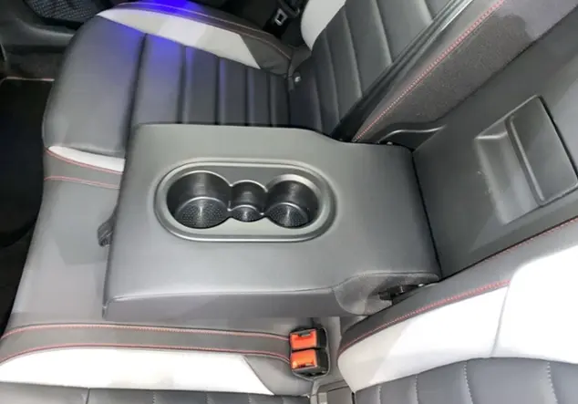 Angebotsdetails Volkswagen Golf Blau (Atlantic Blue Metallic)
