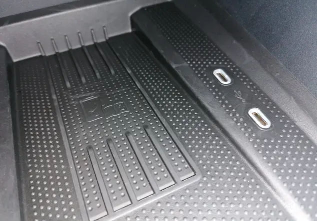 Angebotsdetails Skoda Octavia Graphite-Grau
