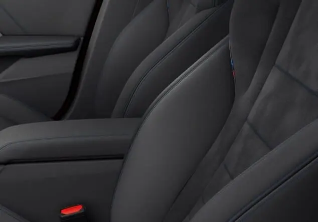 Angebotsdetails BMW 1er 118d Steptronic Fire Red metallic