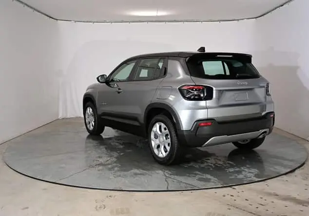 Angebotsdetails Jeep Avenger Jeep Avenger Altitude 1.2 E-Hybrid 74 kW (100 PS) 6-Stufen-DCT Granite Grey Metallic (Dach in Volcano Black)