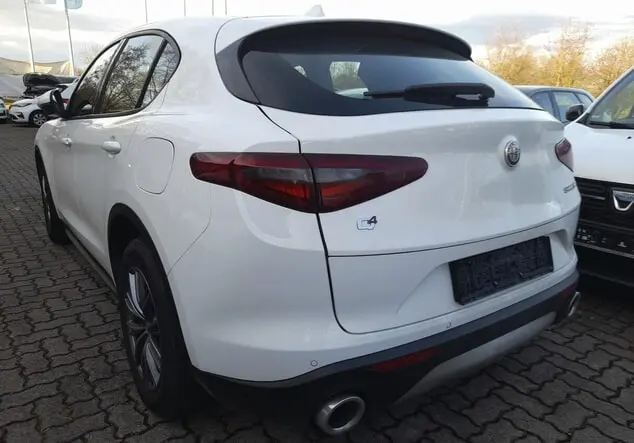 Angebotsdetails Alfa Romeo Stelvio Weiß
