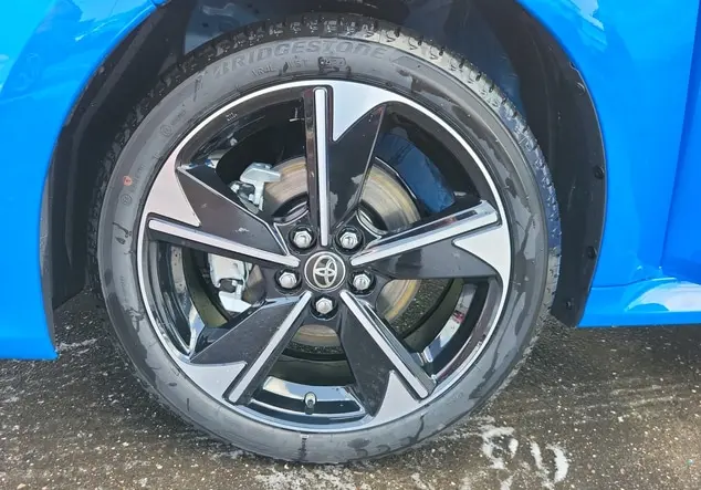 Angebotsdetails Toyota Yaris Neptunblau