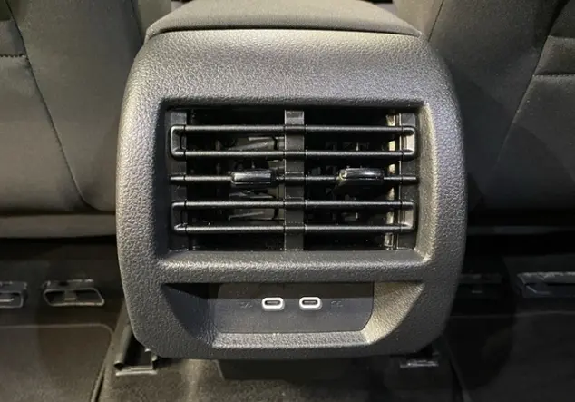 Angebotsdetails Volkswagen Caddy Blau (Starlight Blue Metallic)