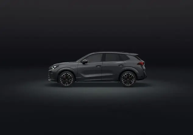 Angebotsdetails Cupra Terramar Cupra Terramar America`s CUP Limited Edition e-HYBRID 1.5 e-HYBRID 200 kW (272 PS) 6-Gang-DSG 200.00 kW (272 PS) Enceladus Grau Matt