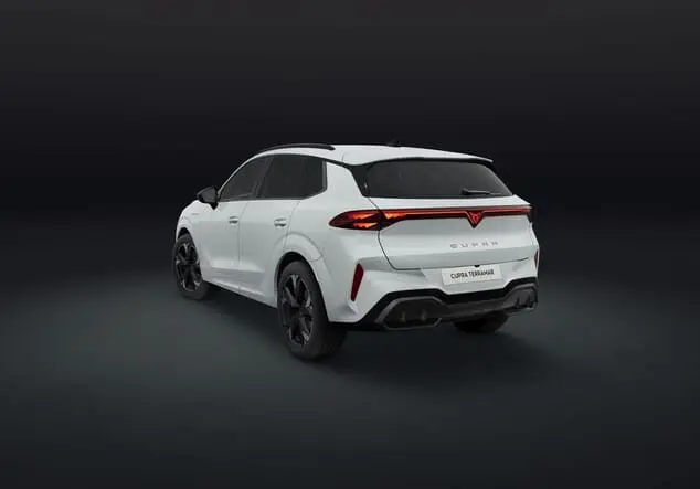 Angebotsdetails Cupra Terramar Cupra Terramar e-HYBRID 1.5 e-HYBRID 150 kW (204 PS) 6-Gang-DSG 150.00 kW (204 PS) Glacial Weiß Metallic