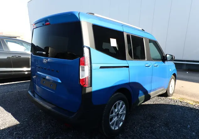 Angebotsdetails Ford Tourneo Courier Blau