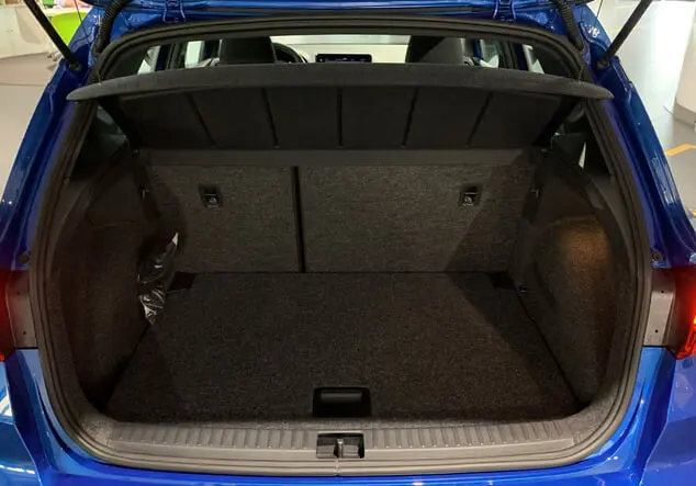 Angebotsdetails Seat Arona 1.0 TSI Style Edition Sapphire Blau Metallic