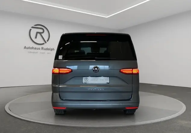 Angebotsdetails Volkswagen T7 Multivan 2.0 TDI Life Langer Ãberhang KLI Grau (Indiumgrau Metallic)