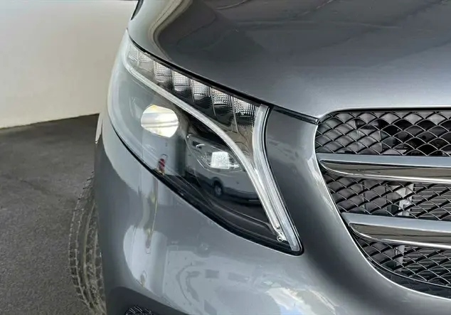 Angebotsdetails Mercedes-Benz V-Klasse grau / selenitgrau metallic