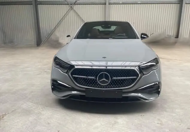 Angebotsdetails Mercedes-Benz E E200 Line Advanced Plus*Night*Pano*Superscreen*360grad*Distronic*Softclose* Alpin Grau