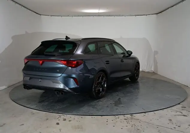 Angebotsdetails Cupra Leon Sportstourer Cupra Leon ST VZ 2.0 TSI 245 kW (333 PS) 7-Gang-DSG 4Drive Magnetic Grau Metallic