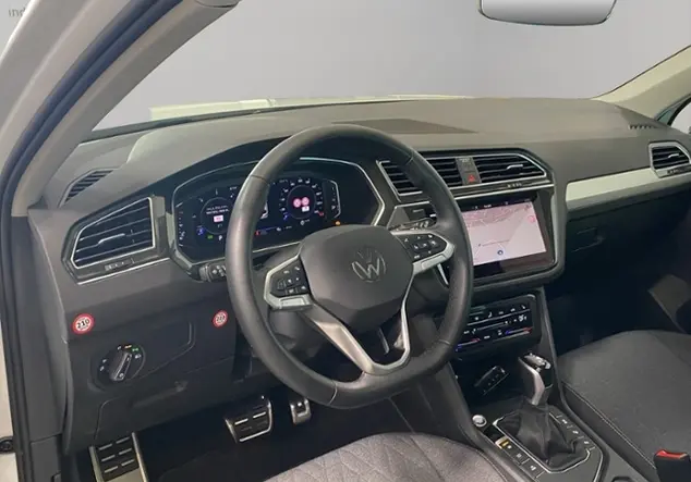 Angebotsdetails Volkswagen Tiguan 2.0 TDI Move / WeiÃ (Pure White)