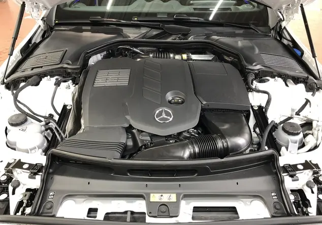 Angebotsdetails Mercedes-Benz C Weiß MANUFAKTUR Lack MANUFAKTUR opalithweiß bright