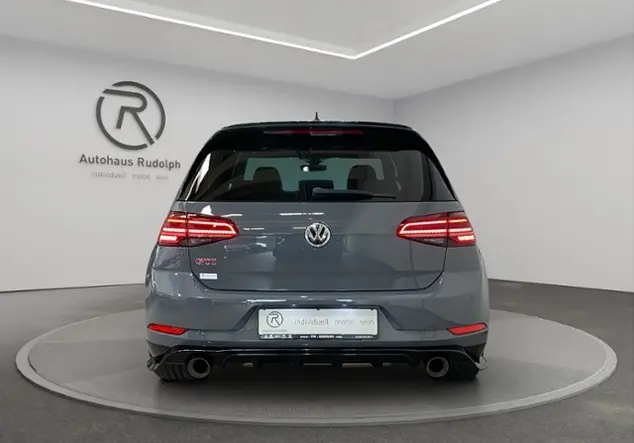 Angebotsdetails Volkswagen Golf VII 2.0 TSI GTI TCR / Grau (Pure Grey)