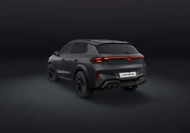 Angebotsdetails Cupra Terramar Cupra Terramar America`s CUP Limited Edition e-HYBRID 1.5 e-HYBRID 200 kW (272 PS) 6-Gang-DSG 200.00 kW (272 PS) Enceladus Grau Matt