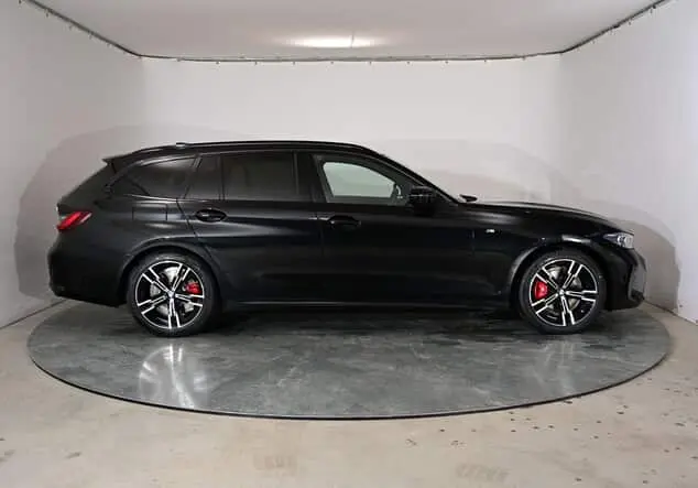 Angebotsdetails BMW M340d BMW M340d Touring 250 kW (340 PS) 8-Gang Steptronic xDrive Saphirschwarz metallic