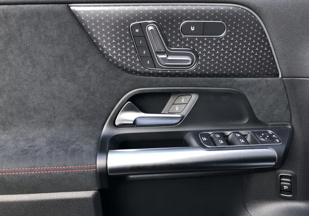 Angebotsdetails Mercedes-Benz GLA Grau-lack mountaingrau