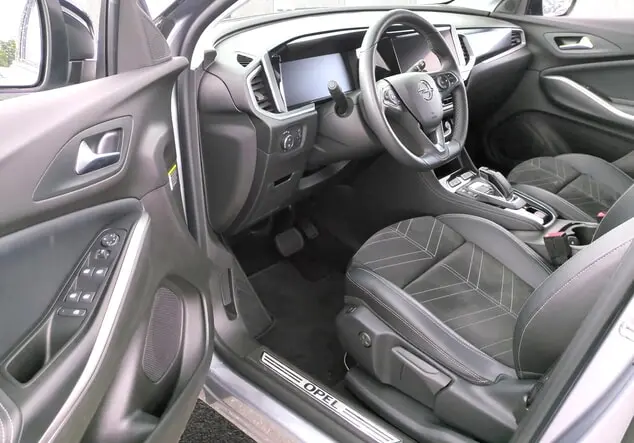 Angebotsdetails Opel Grandland Quarz-Silber Metallic