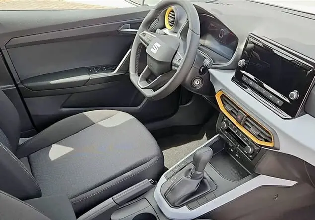 Angebotsdetails Seat Arona Weiss / candywhite