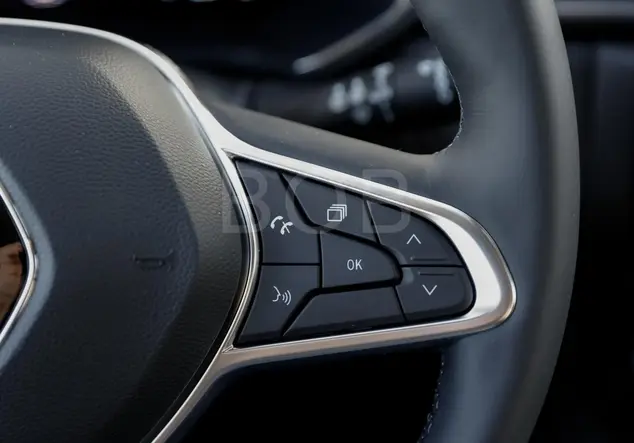 Angebotsdetails Renault Captur Iron-Blau + Dach Black Pearl-Schwarz (Blau)