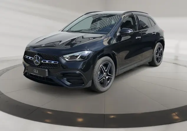 Angebotsdetails Mercedes-Benz GLA Kosmosschwarz