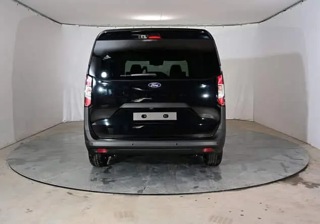 Angebotsdetails Ford Tourneo Courier Ford Tourneo Courier Trend 1.0 EcoBoost 92 kW (125 PS) 7-Gang-Automatik Agate Black Metallic