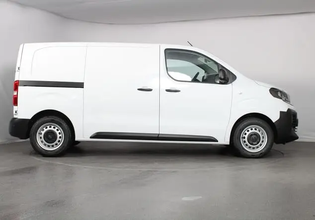Angebotsdetails Opel Vivaro Opel Vivaro Kastenwagen Standard 2.0 BlueHDi 145 106 kW (145 PS) 6-Gang Kaolin Weiß
