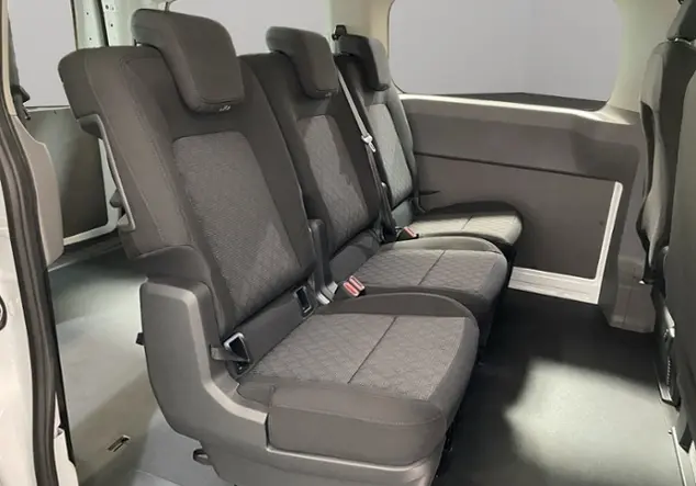 Angebotsdetails Volkswagen T7 Transporter Kombi 2.0 TDI 8-Gang-Automatikget Weià (Clear White)