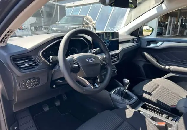 Angebotsdetails Ford Focus Titanium Grau