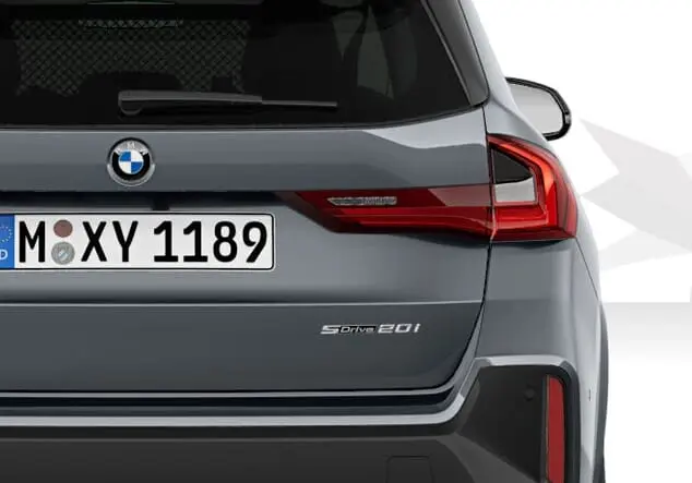 Angebotsdetails BMW X1 sDrive20i Steptronic BMW Individual Storm Bay metallic