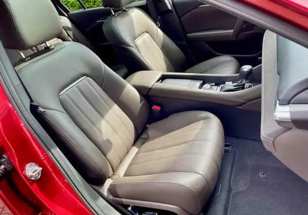 Angebotsdetails Mazda 6 184PS SPORTS-LINE-PLUS*MATRIX*BOSE*GSD Limousine rot