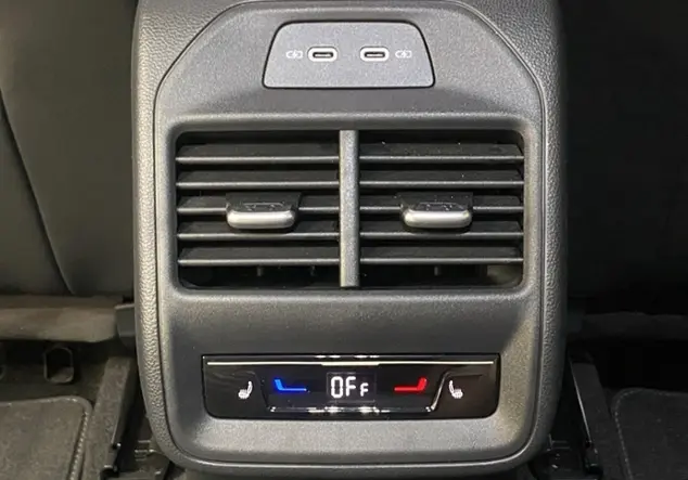Angebotsdetails Volkswagen Passat Variant B9 1.5 eHybrid R-Line 'Black Schwarz (Grenadillschwarz Metallic)